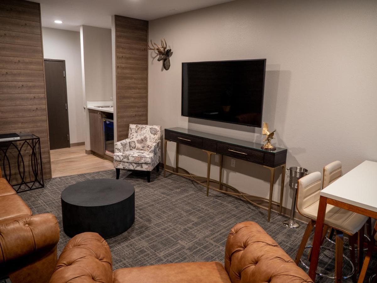 Brady Hotel New Florence Екстер'єр фото